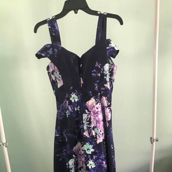 Prom Dress - Picture 2 of 4